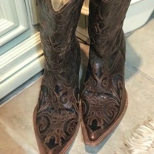 Corral boots